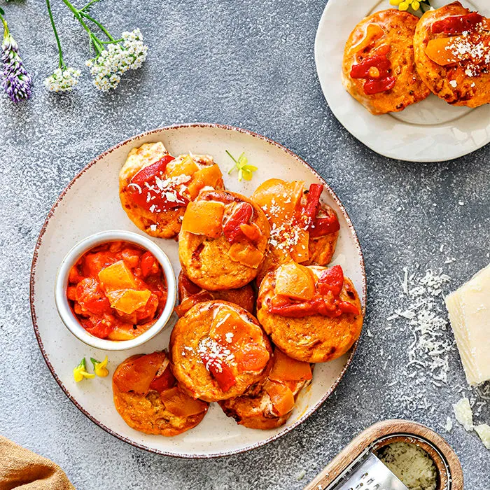 Image représentant Crackers de Poivrons au piment d'Espelette et parmesan